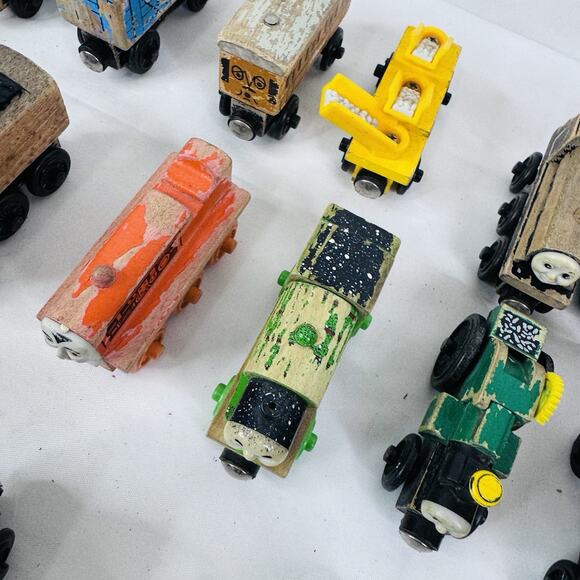 25 Thomas & Friends Die-Cast Metal Lot Sodor 2002 2004 2006 Bee Zoo - Picture 11 of 11